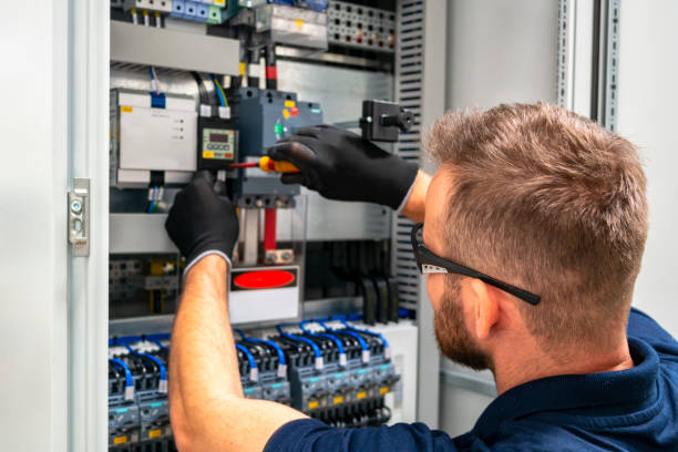 Best Circuit Breaker Repair  in Oceana, WV